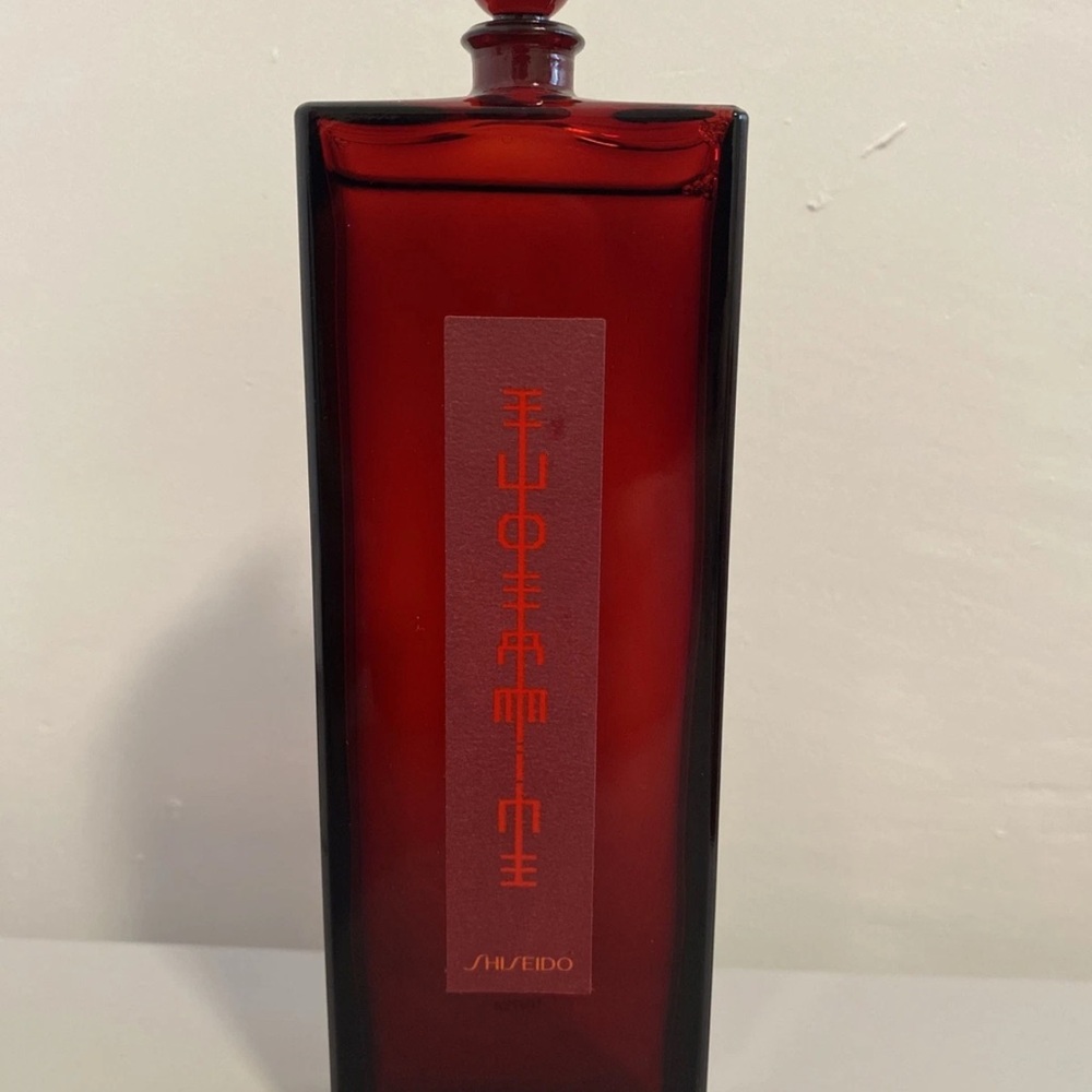 Shiseido Red Essence glass bottle limited edition